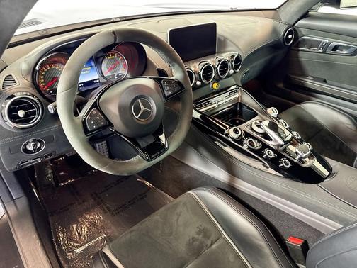 2018 Mercedes-Benz AMG GT R