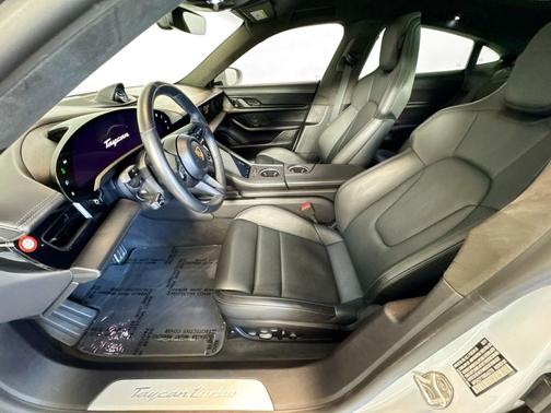 2021 Porsche Taycan Turbo