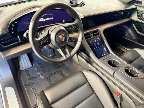 2021 Porsche Taycan Turbo