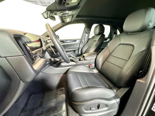 2025 Porsche Cayenne Cayenne