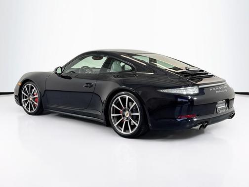 2015 Porsche 911 Carrera 4S