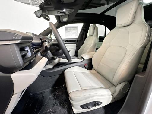 Ice Grey Metallic 2026 Porsche Macan Macan Electric 4