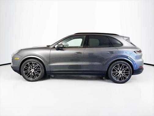 2024 Porsche Cayenne Base (Tiptronic)