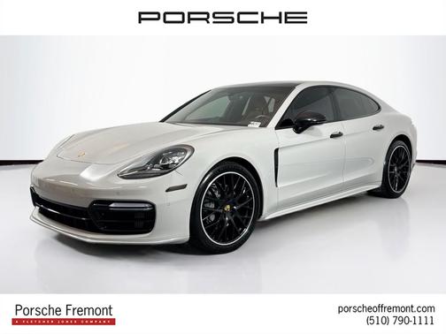 2018 Porsche Panamera 4S