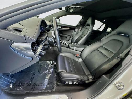 2018 Porsche Panamera 4S