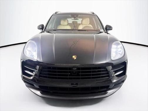 2020 Porsche Macan Base