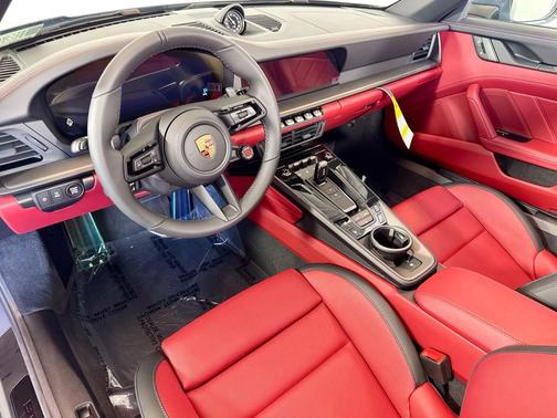 2026 Porsche 911 Carrera GTS