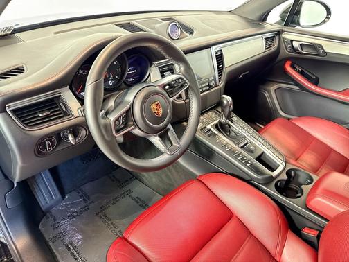 2018 Porsche Macan GTS
