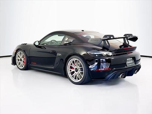 2024 Porsche 718 Cayman GT4 RS