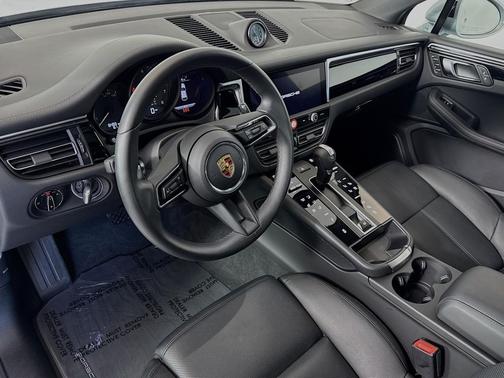 2024 Porsche Macan