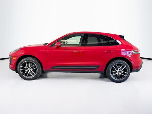 2025 Porsche Macan T
