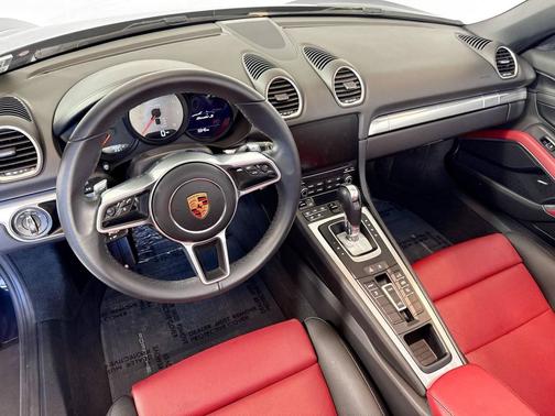 2024 Porsche 718 Boxster S