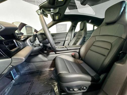 2026 Porsche Taycan 4