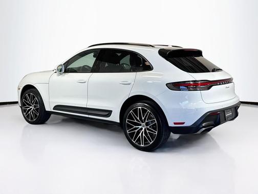 2024 Porsche Macan 