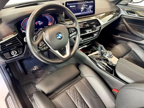 2023 BMW 540 540i