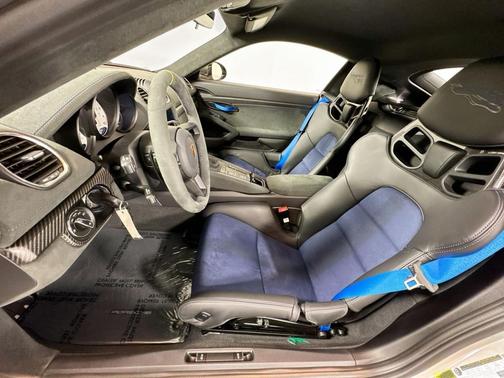 2024 Porsche 718 Cayman GT4 RS