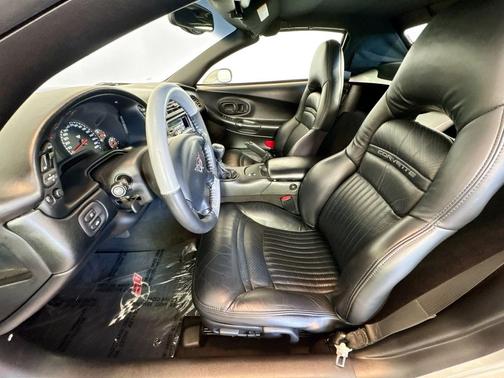 2002 Chevrolet Corvette Base