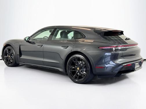 2022 Porsche Taycan 4