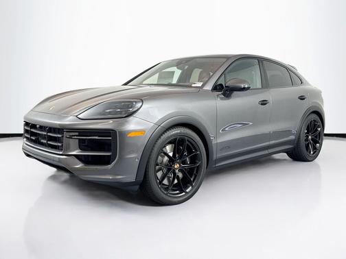 2025 Porsche Cayenne GTS