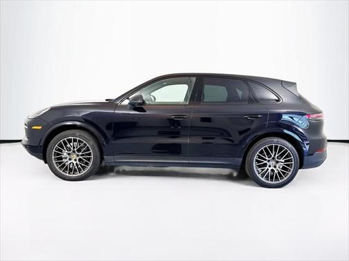 2022 Porsche Cayenne Base (Tiptronic)