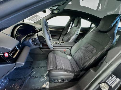 2025 Porsche Taycan 4S