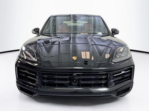 Chromite Black Metallic 2026 Porsche Cayenne Cayenne