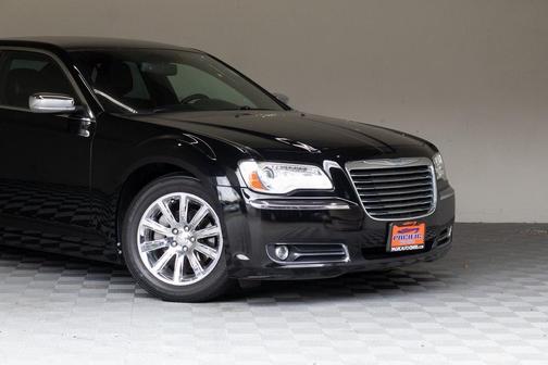 2012 Chrysler 300 Limited