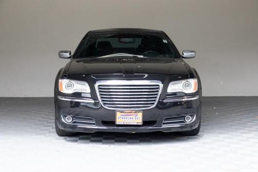 2012 Chrysler 300 Limited