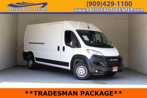 Bright White Clearcoat 2025 RAM ProMaster 2500 High Roof