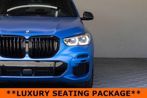 Black Sapphire Metallic 2022 BMW X5 PHEV xDrive45e