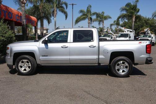 Silver Ice Metallic 2018 Chevrolet Silverado 1500 LT