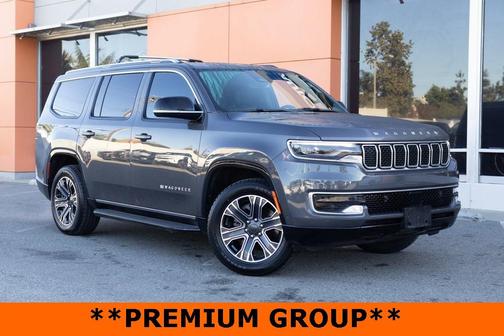 2023 Jeep Wagoneer Base