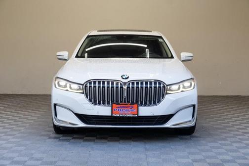 2021 BMW 740 i