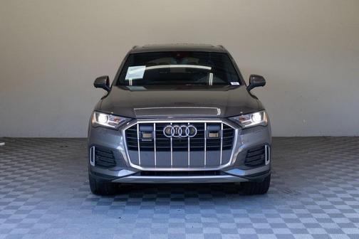 2024 Audi Q7 45 Premium