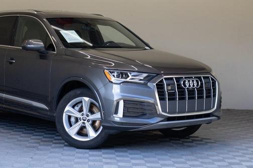 2024 Audi Q7 45 Premium