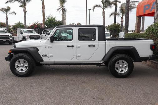 2020 Jeep Gladiator Sport