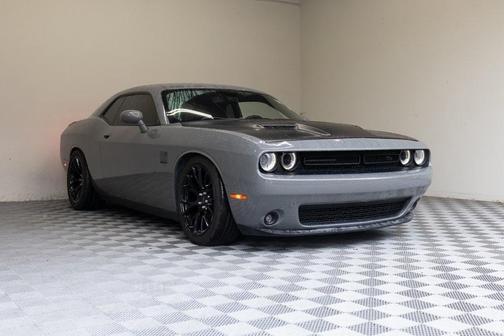 2017 Dodge Challenger R/T