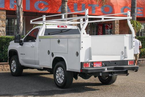 2024 Chevrolet Silverado 3500 LT