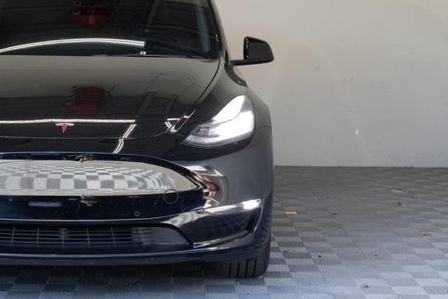 2021 Tesla Model Y Standard Range