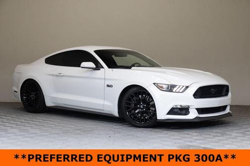 Oxford White 2015 Ford Mustang GT