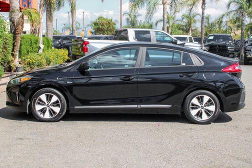 2019 Hyundai IONIQ Plug-In Hybrid Base