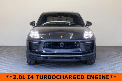 2023 Porsche Macan Base
