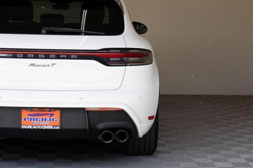 2023 Porsche Macan T