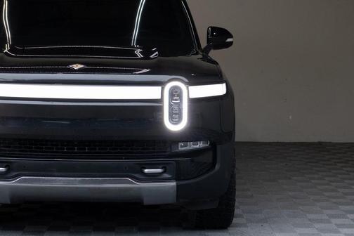 2022 Rivian R1T Adventure Package