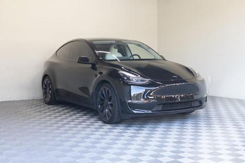 2023 Tesla Model Y Performance