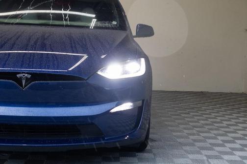2024 Tesla Model X Plaid
