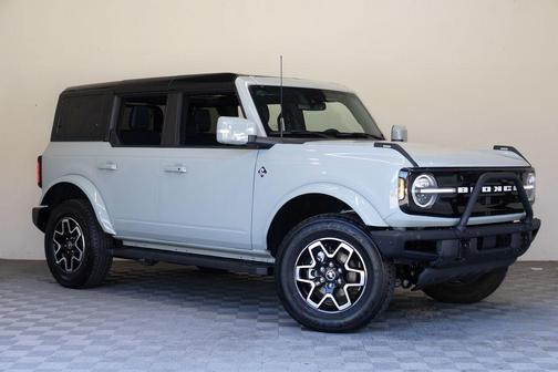 Cactus 2024 Ford Bronco Outer Banks