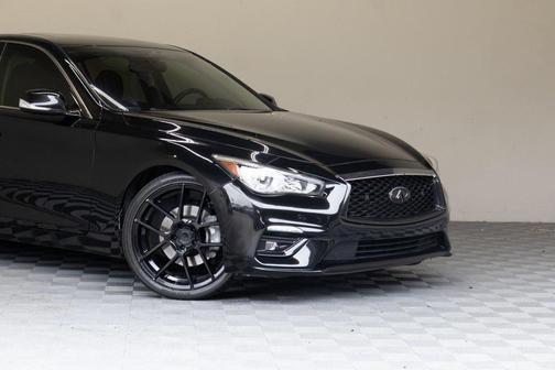 2018 INFINITI Q50 Hybrid Luxe