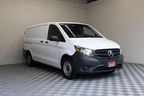 2021 Mercedes-Benz Metris Base