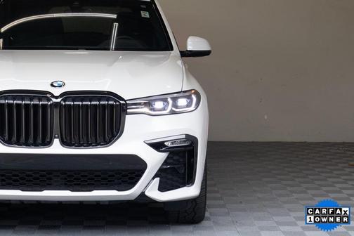 2021 BMW X7 M50i